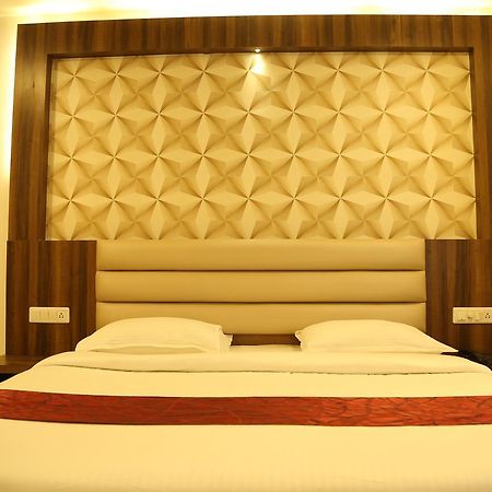Hotel Shivananda Hospet Exterior photo