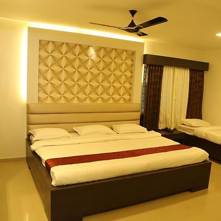 Hotel Shivananda Hospet Exterior photo