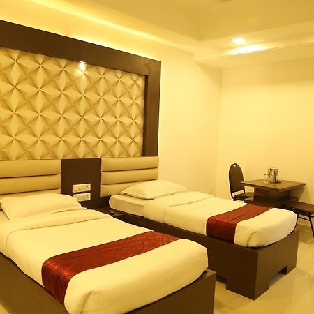 Hotel Shivananda Hospet Exterior photo
