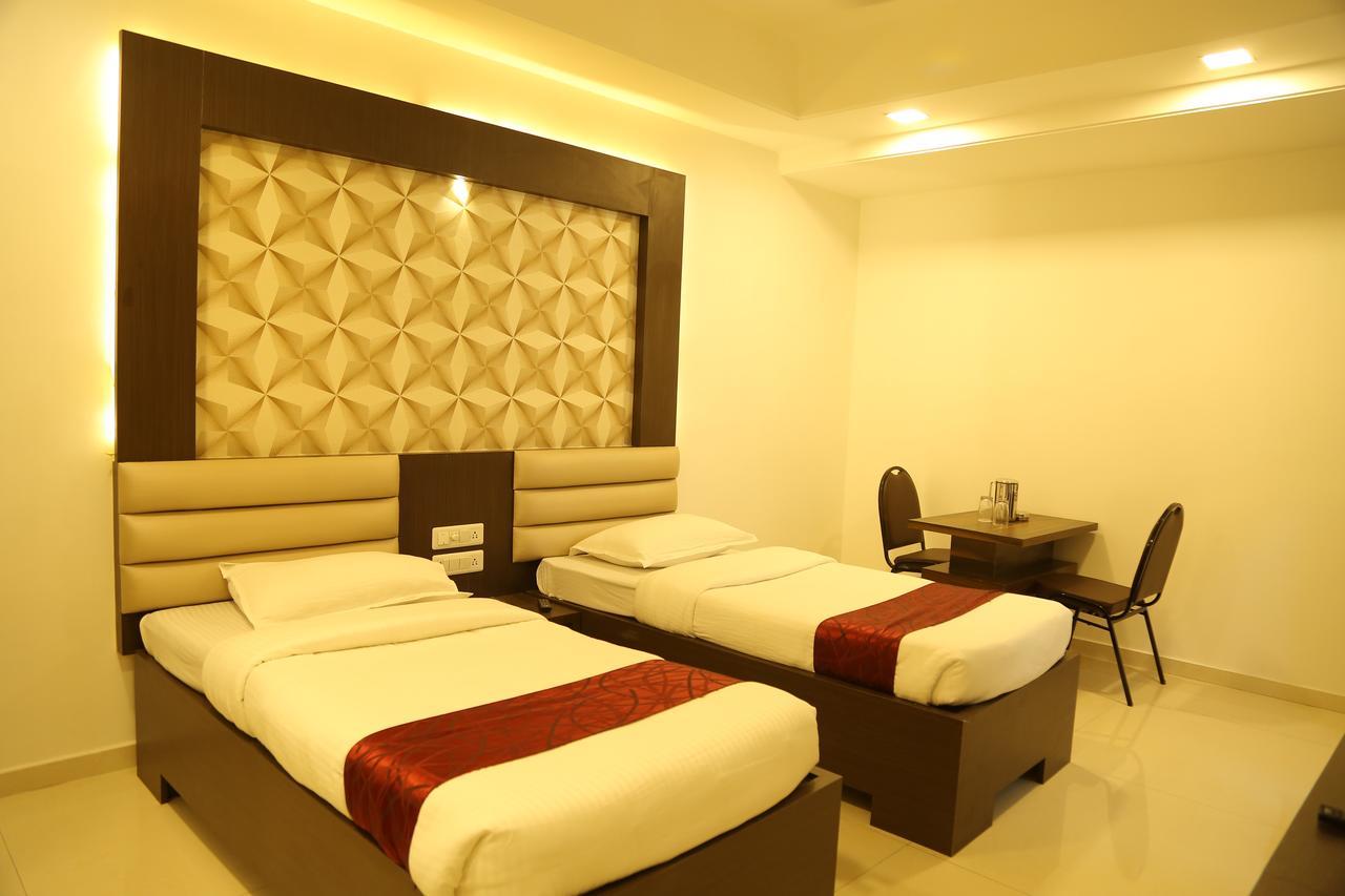 Hotel Shivananda Hospet Exterior photo
