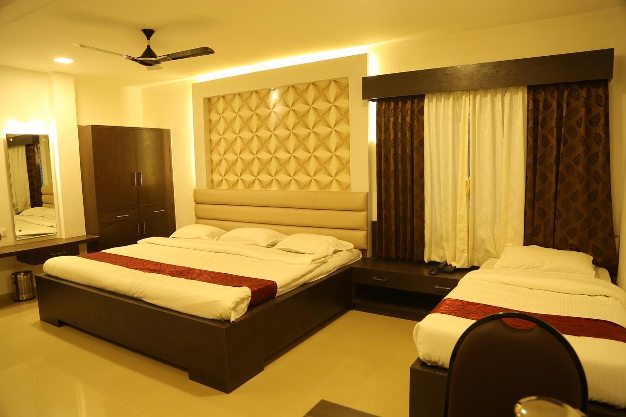 Hotel Shivananda Hospet Exterior photo